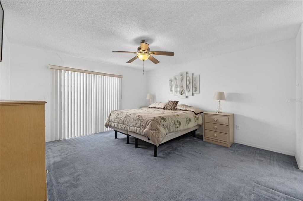 For Sale: $225,000 (3 beds, 2 baths, 1491 Square Feet)