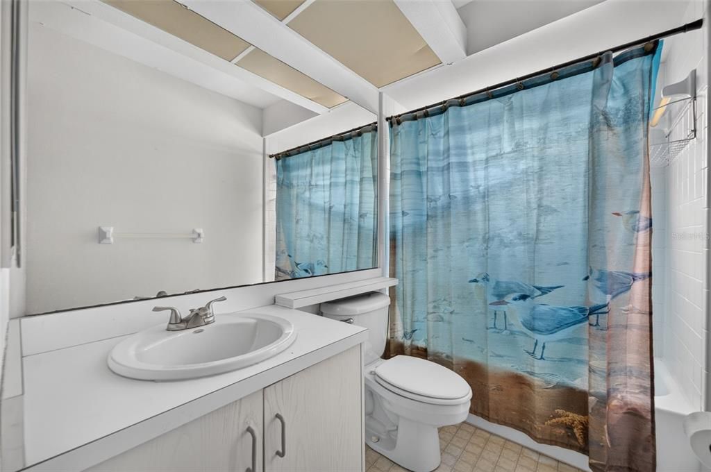 For Sale: $225,000 (3 beds, 2 baths, 1491 Square Feet)