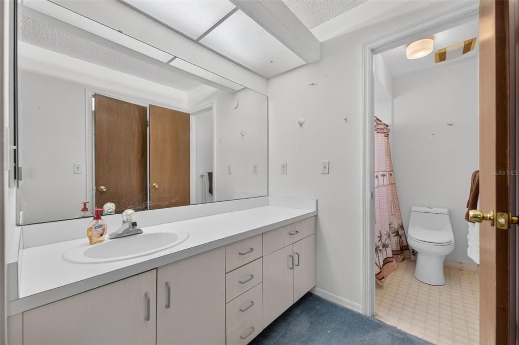 For Sale: $225,000 (3 beds, 2 baths, 1491 Square Feet)