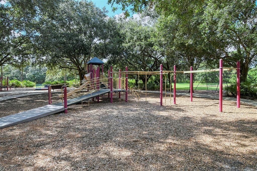 For Sale: $725,000 (4 beds, 3 baths, 2586 Square Feet)