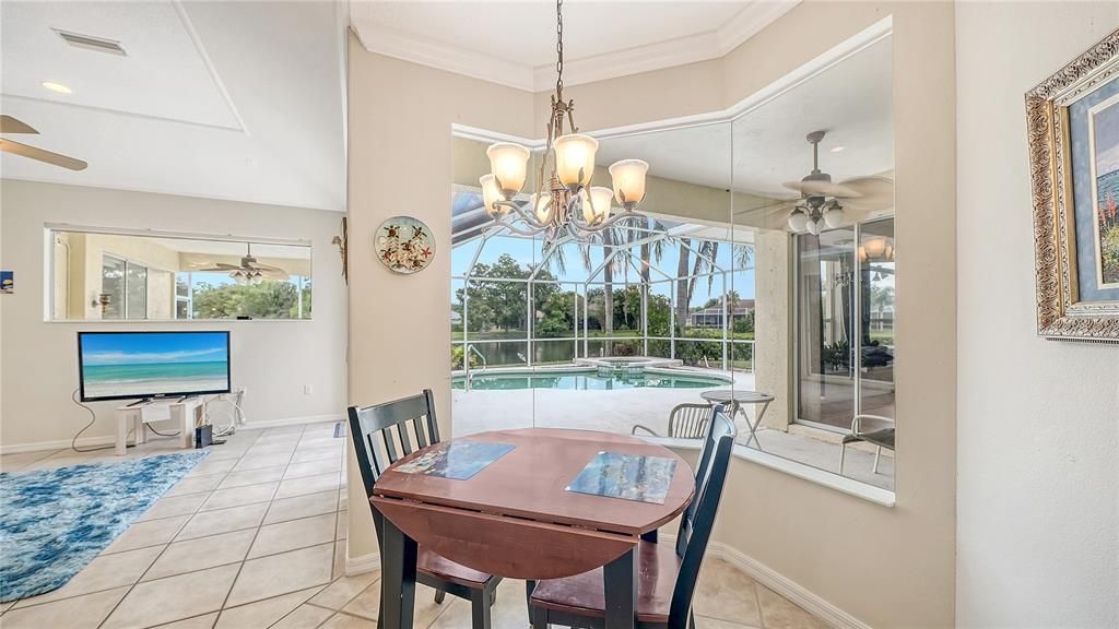 For Sale: $725,000 (4 beds, 3 baths, 2586 Square Feet)
