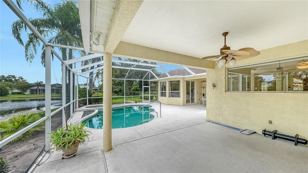 For Sale: $725,000 (4 beds, 3 baths, 2586 Square Feet)
