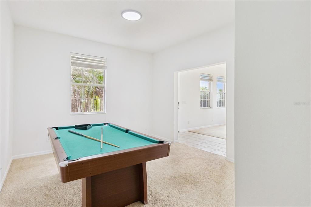 En Venta: $429,000 (3 camas, 2 baños, 2344 Pies cuadrados)