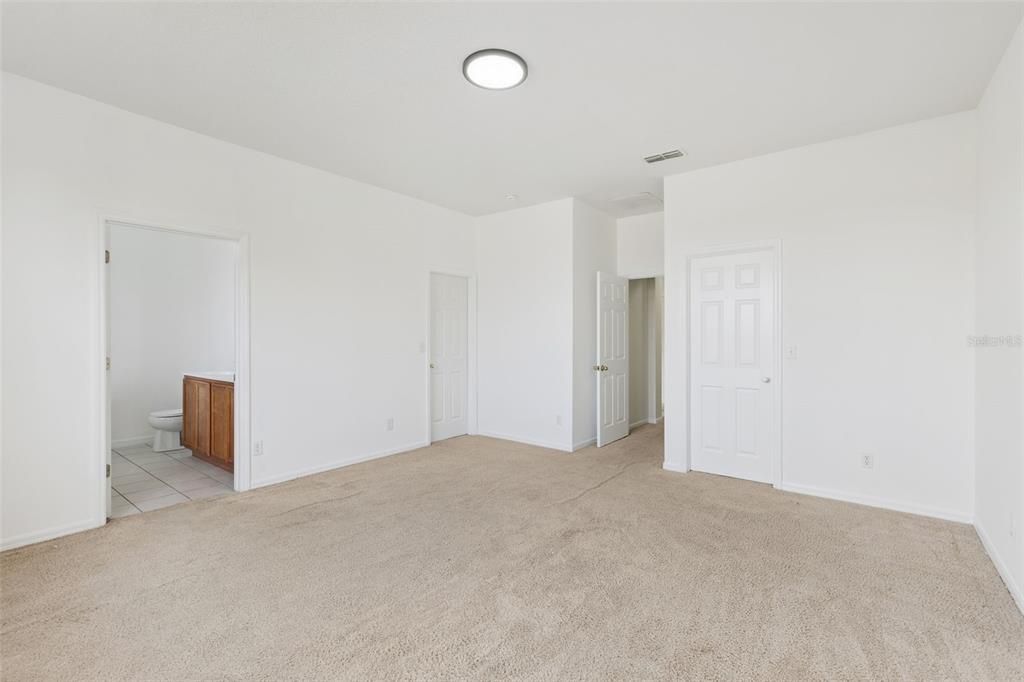 En Venta: $429,000 (3 camas, 2 baños, 2344 Pies cuadrados)