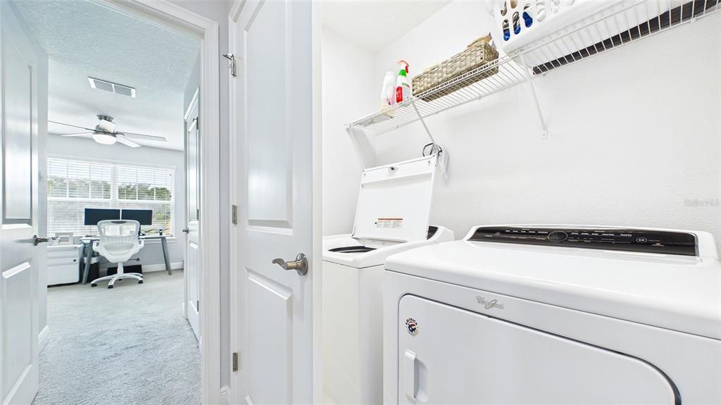En Venta: $404,900 (3 camas, 2 baños, 1961 Pies cuadrados)