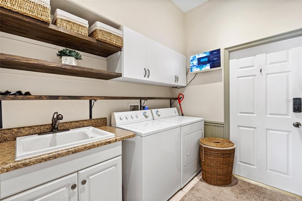 For Sale: $799,900 (4 beds, 3 baths, 2746 Square Feet)
