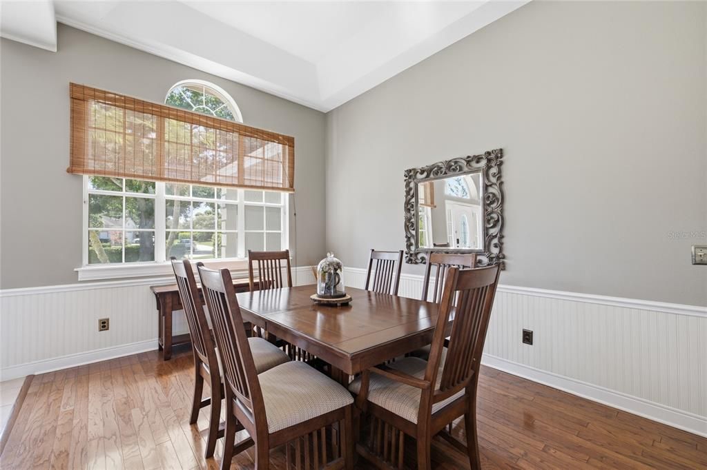 For Sale: $799,900 (4 beds, 3 baths, 2746 Square Feet)