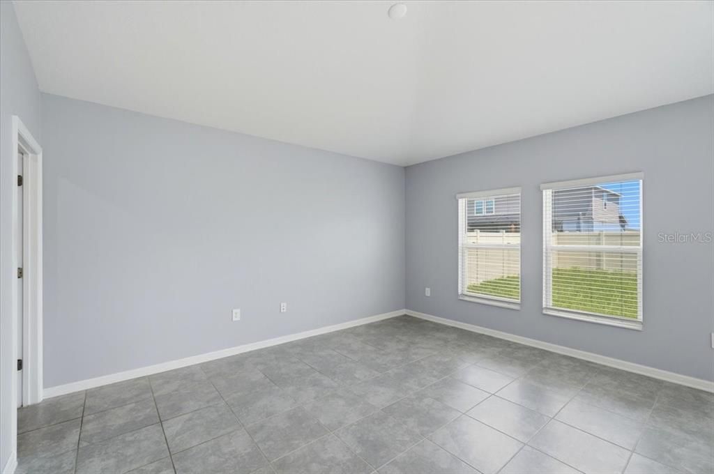 En Venta: $275,500 (3 camas, 2 baños, 1560 Pies cuadrados)