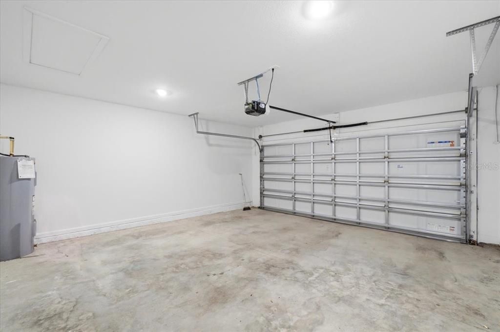 En Venta: $275,500 (3 camas, 2 baños, 1560 Pies cuadrados)