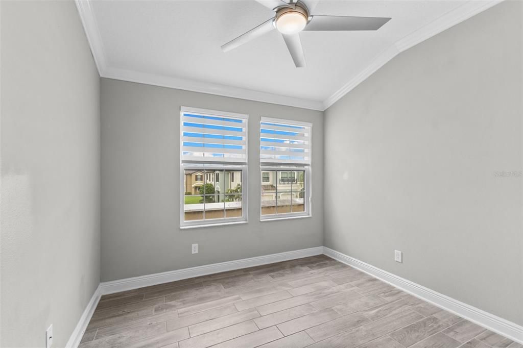 For Sale: $439,950 (3 beds, 2 baths, 1933 Square Feet)