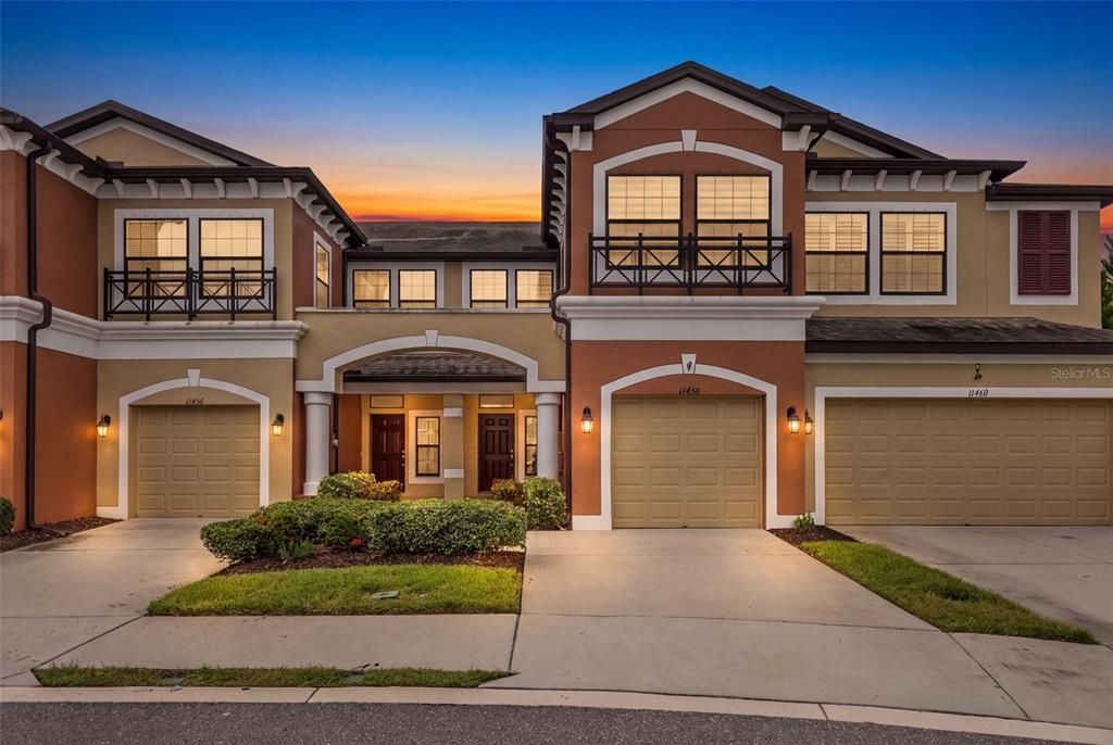 For Sale: $439,950 (3 beds, 2 baths, 1933 Square Feet)