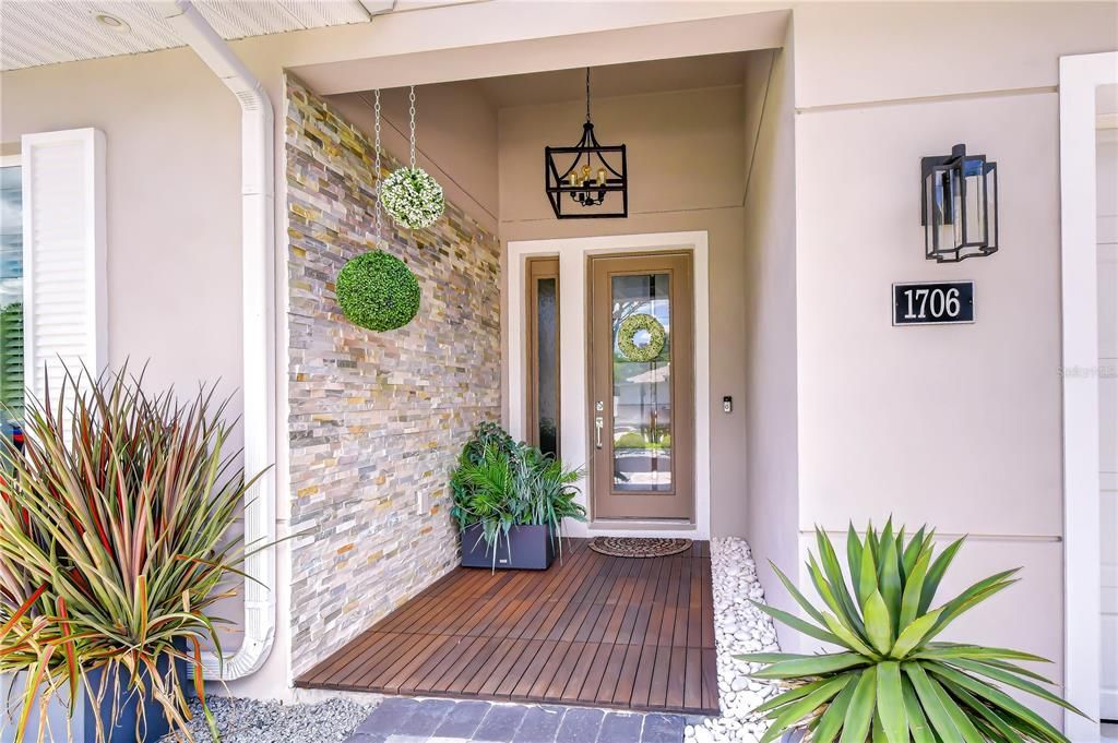 For Sale: $775,000 (4 beds, 2 baths, 1991 Square Feet)