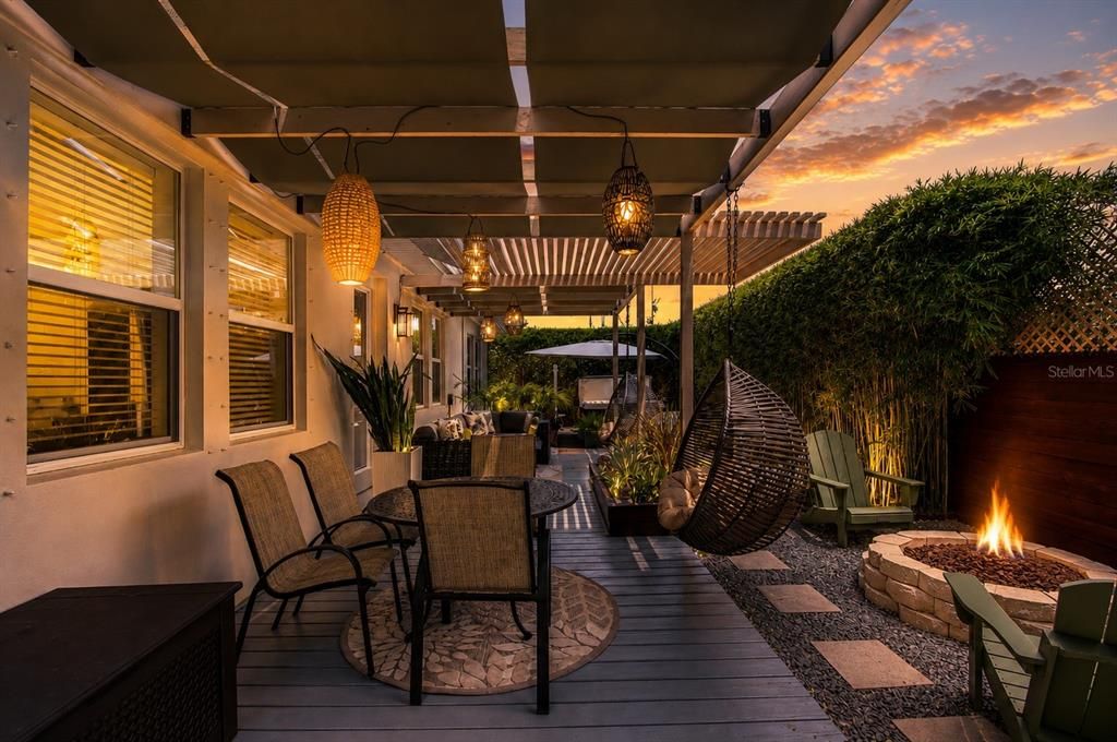 For Sale: $775,000 (4 beds, 2 baths, 1991 Square Feet)