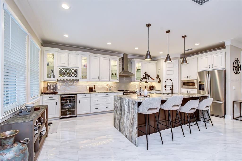 For Sale: $775,000 (4 beds, 2 baths, 1991 Square Feet)