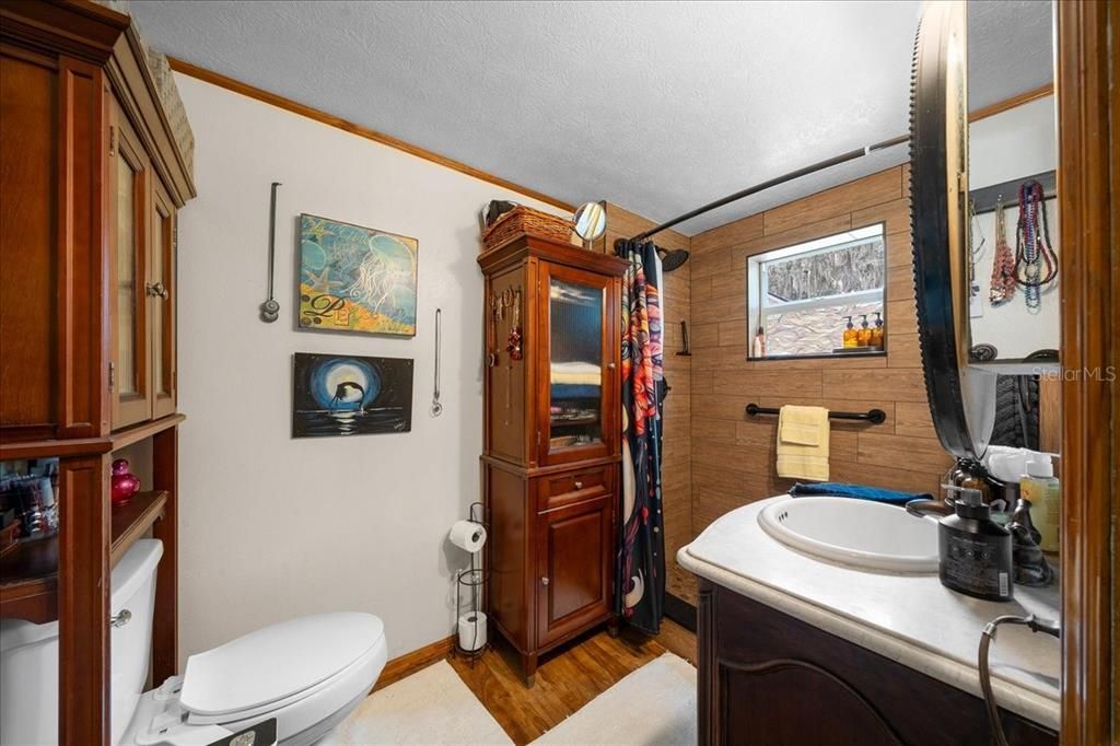 En Venta: $599,000 (4 camas, 1 baños, 1358 Pies cuadrados)