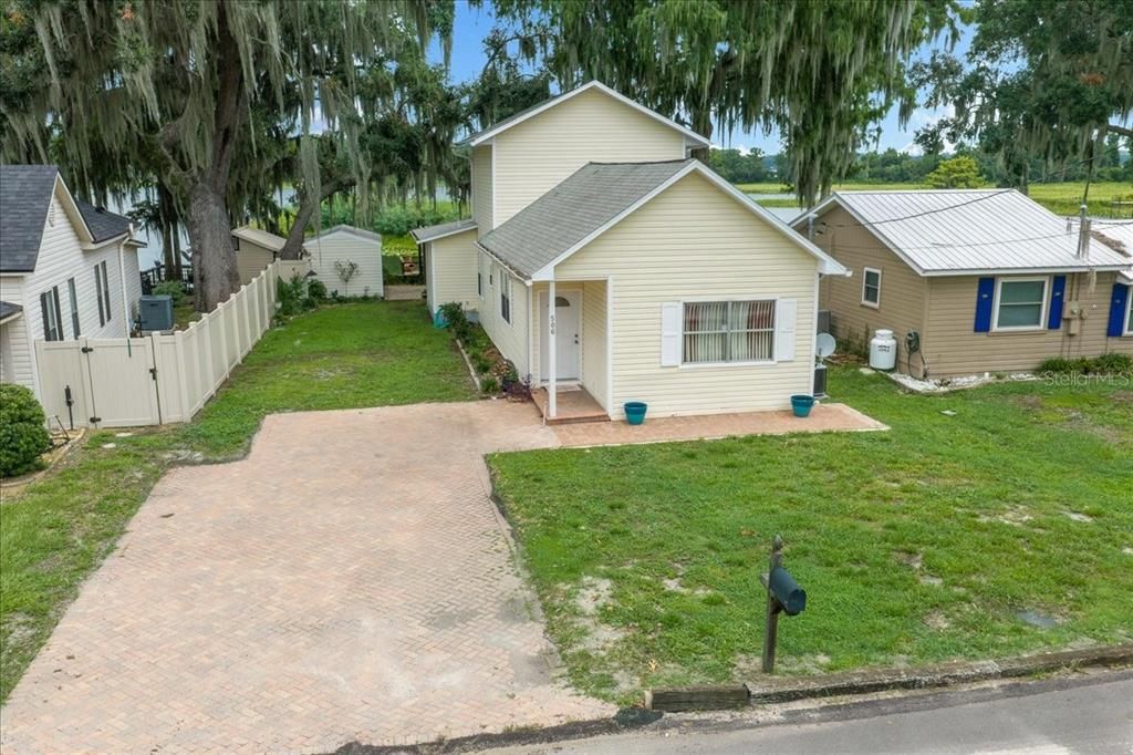 En Venta: $599,000 (4 camas, 1 baños, 1358 Pies cuadrados)
