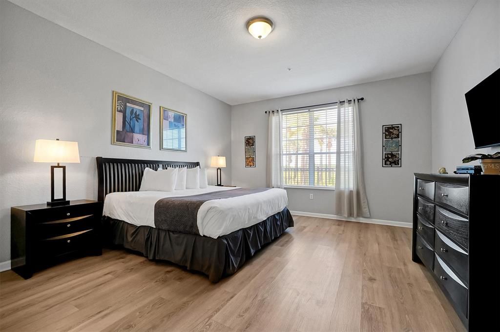 На продажу: $559,900 (2 спален, 2 ванн, 1823 Квадратных фут)