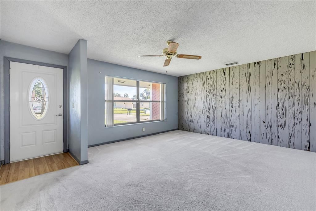 En Venta: $400,000 (3 camas, 2 baños, 1695 Pies cuadrados)