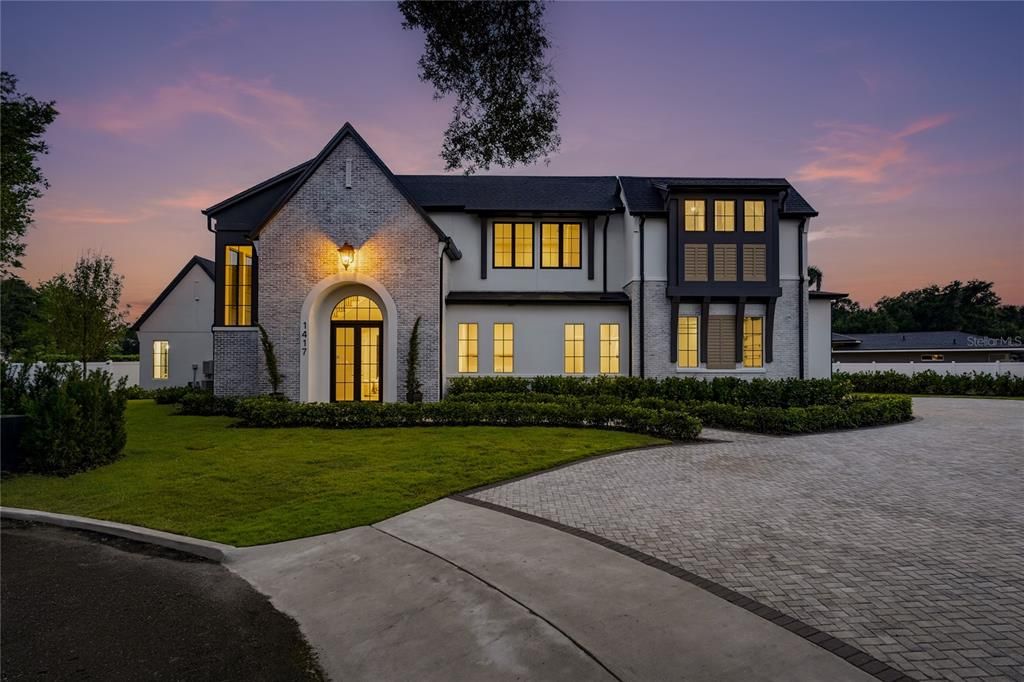 En Venta: $3,999,000 (5 camas, 5 baños, 4891 Pies cuadrados)