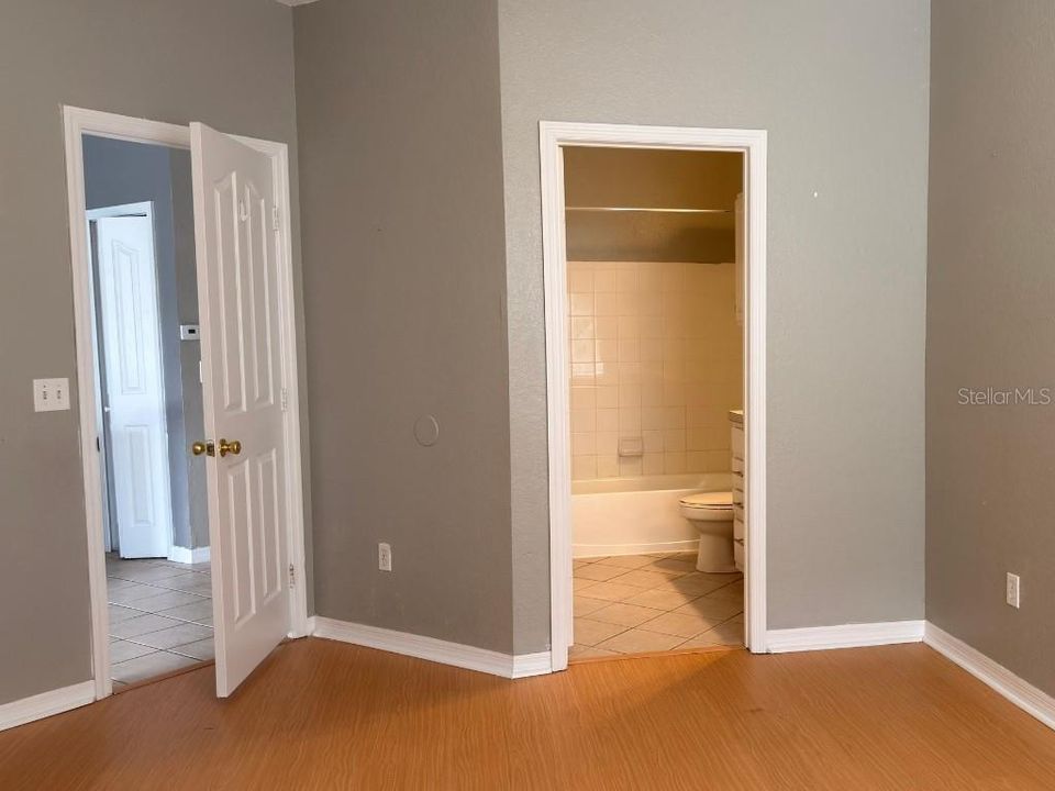 В аренду: $1,350 (2 спален, 2 ванн, 1064 Квадратных фут)