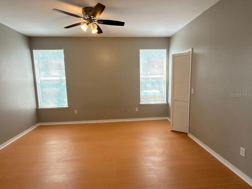 В аренду: $1,350 (2 спален, 2 ванн, 1064 Квадратных фут)