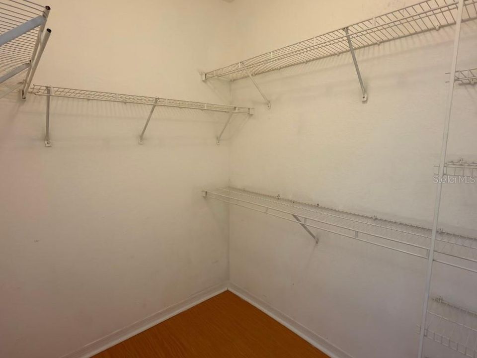 В аренду: $1,350 (2 спален, 2 ванн, 1064 Квадратных фут)