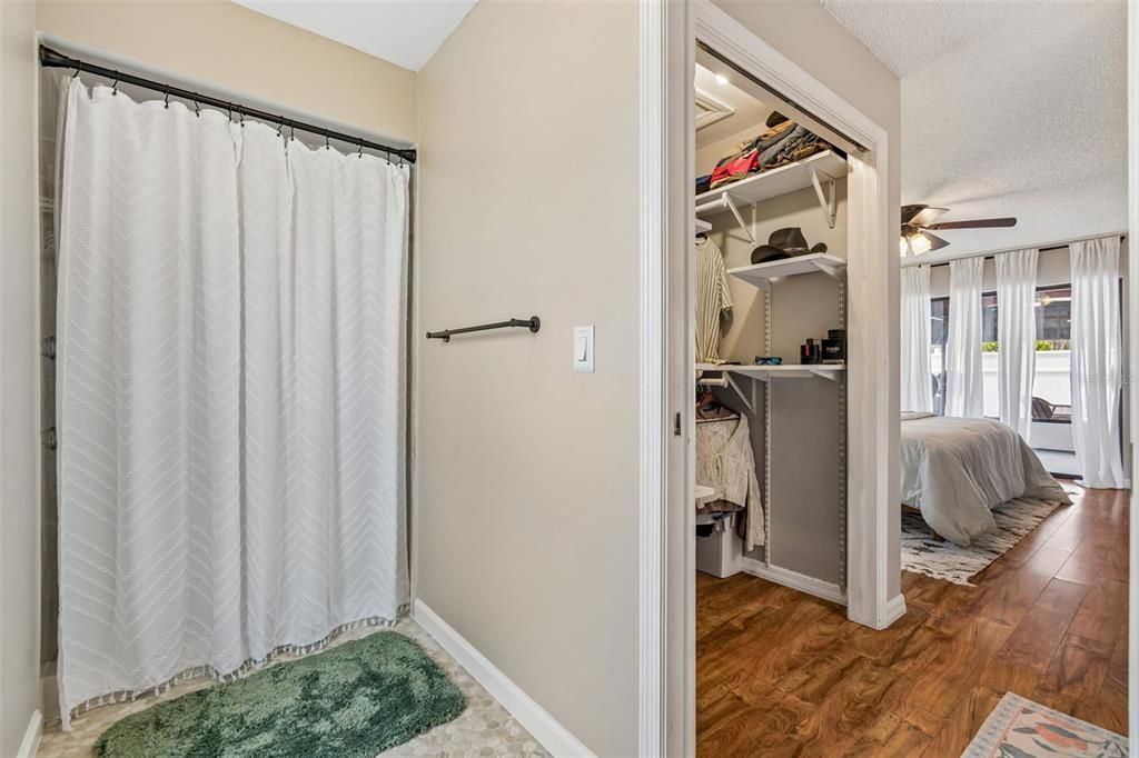 На продажу: $359,999 (2 спален, 2 ванн, 1426 Квадратных фут)