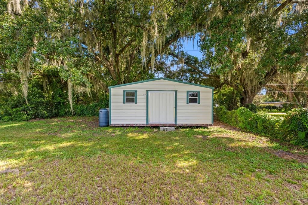 Active With Contract: $299,000 (3 beds, 2 baths, 1800 Square Feet)