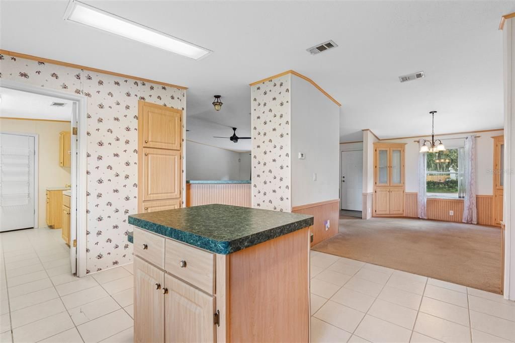 Active With Contract: $299,000 (3 beds, 2 baths, 1800 Square Feet)