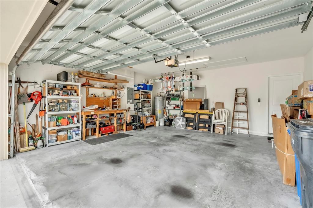 En Venta: $415,000 (4 camas, 2 baños, 1834 Pies cuadrados)