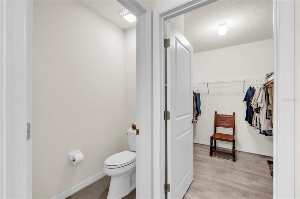 En Venta: $415,000 (4 camas, 2 baños, 1834 Pies cuadrados)