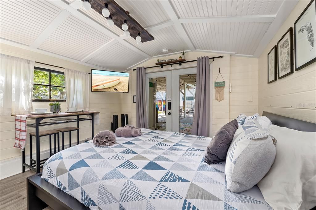 For Sale: $449,000 (3 beds, 2 baths, 1154 Square Feet)