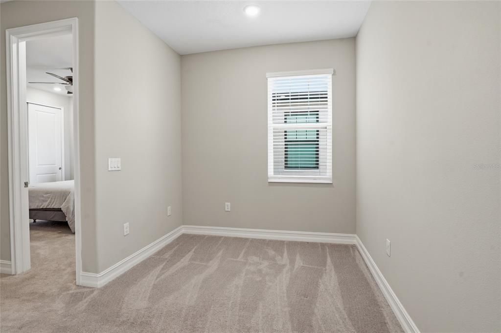 For Sale: $365,000 (3 beds, 2 baths, 1827 Square Feet)
