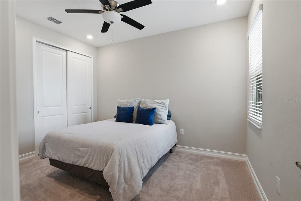 For Sale: $365,000 (3 beds, 2 baths, 1827 Square Feet)