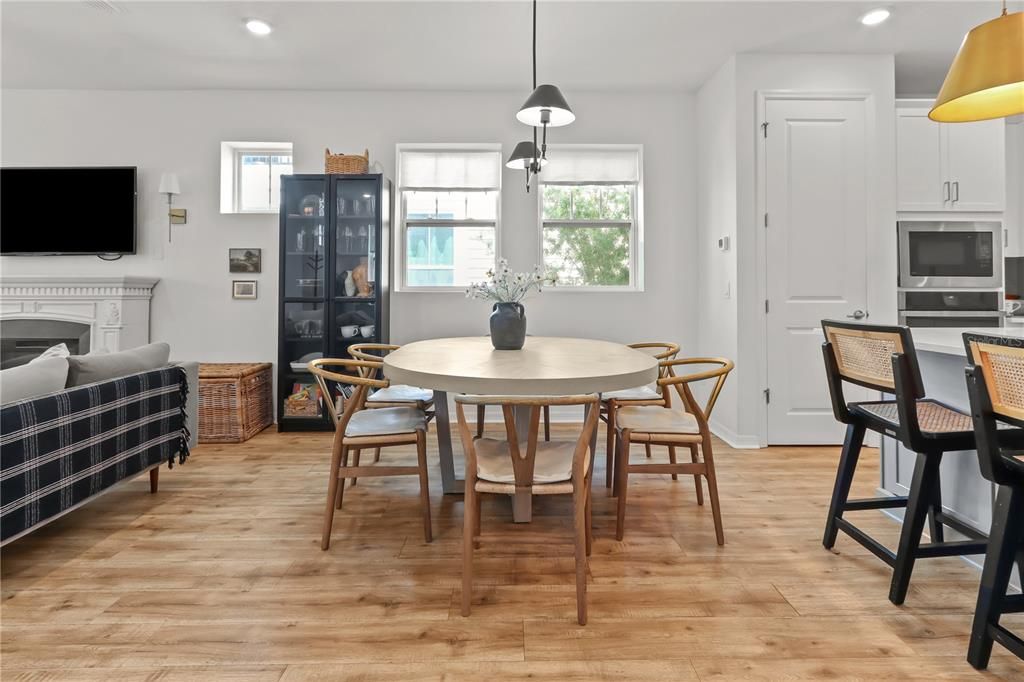En Venta: $675,000 (3 camas, 2 baños, 1786 Pies cuadrados)