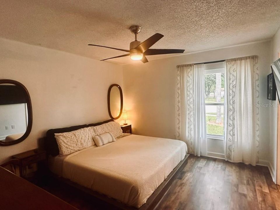 На продажу: $389,990 (4 спален, 2 ванн, 1901 Квадратных фут)
