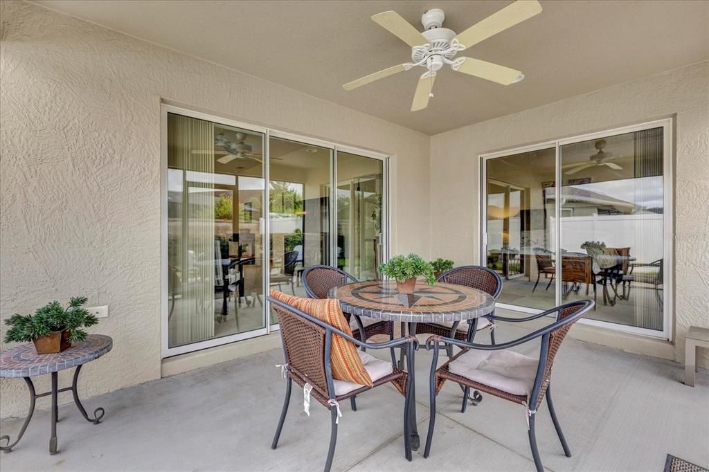 На продажу: $469,900 (3 спален, 2 ванн, 1461 Квадратных фут)