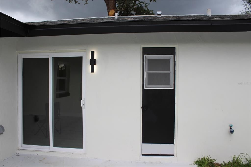 For Sale: $629,000 (4 beds, 2 baths, 1812 Square Feet)
