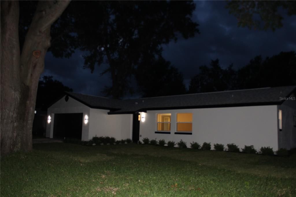 For Sale: $629,000 (4 beds, 2 baths, 1812 Square Feet)