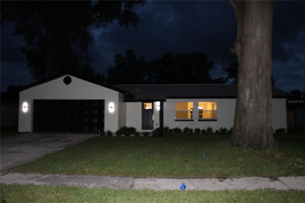 For Sale: $629,000 (4 beds, 2 baths, 1812 Square Feet)