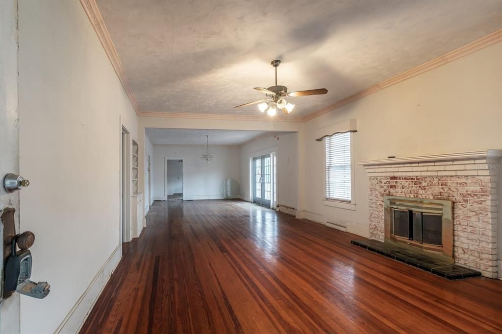 En Venta: $275,000 (6 camas, 3 baños, 3462 Pies cuadrados)