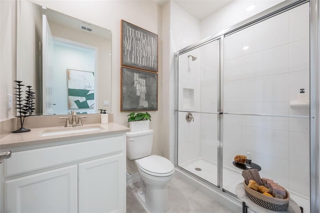 На продажу: $435,990 (3 спален, 2 ванн, 1614 Квадратных фут)