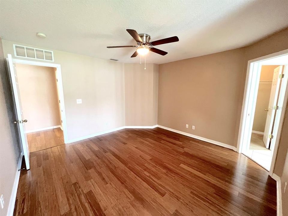 В аренду: $2,200 (4 спален, 3 ванн, 2412 Квадратных фут)