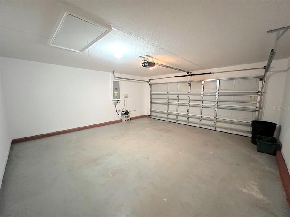 В аренду: $2,200 (4 спален, 3 ванн, 2412 Квадратных фут)