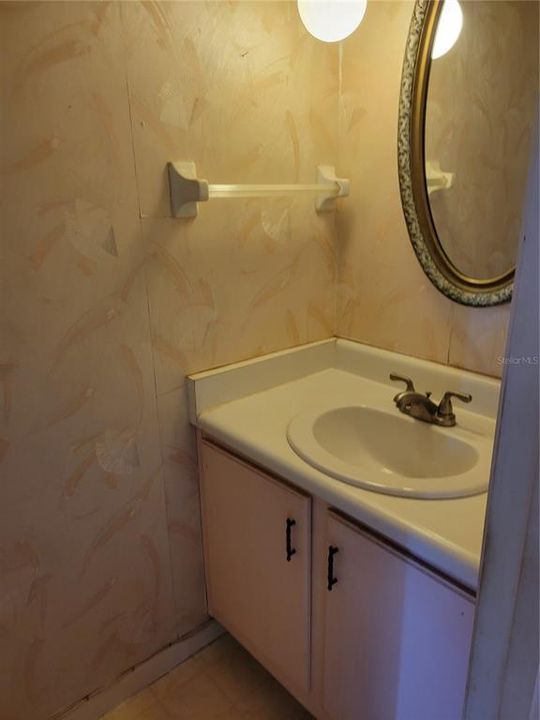 En Venta: $88,000 (3 camas, 2 baños, 1300 Pies cuadrados)