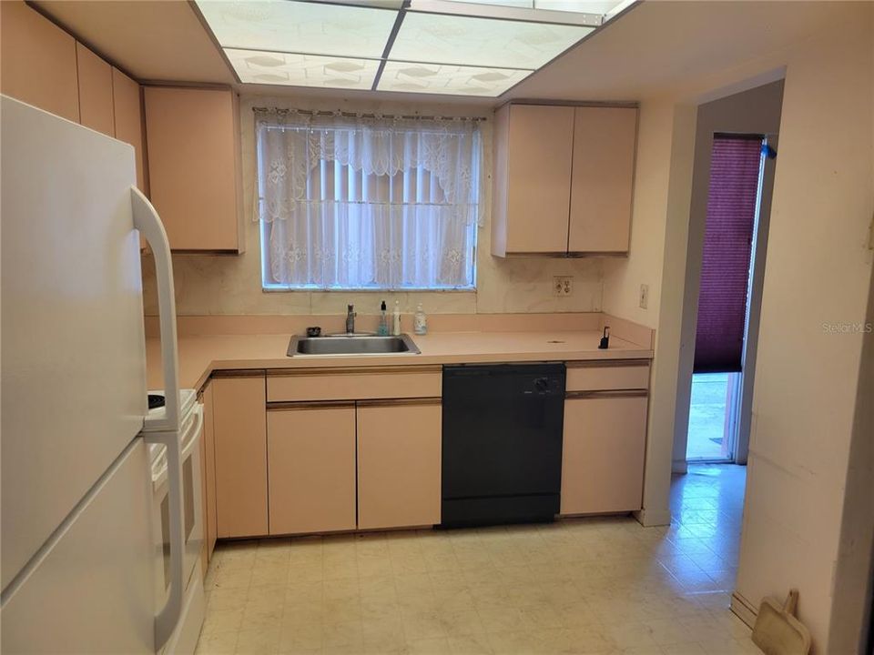 En Venta: $88,000 (3 camas, 2 baños, 1300 Pies cuadrados)