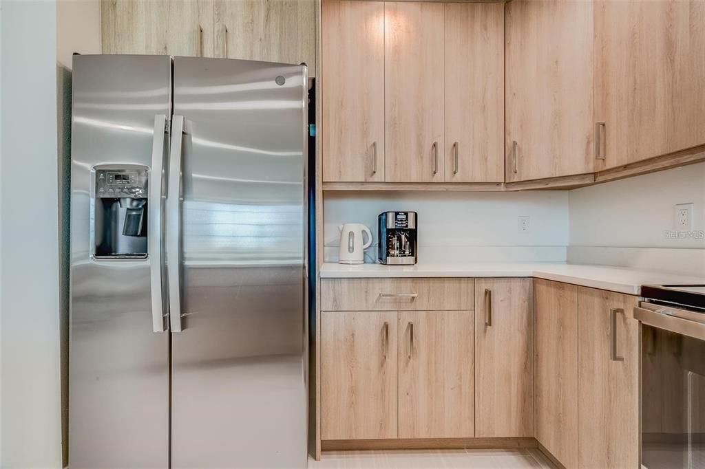 В аренду: $4,000 (3 спален, 2 ванн, 1627 Квадратных фут)