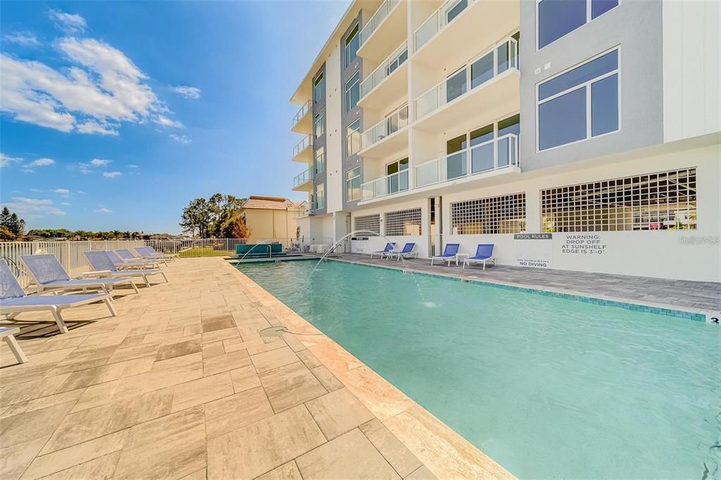 В аренду: $4,000 (3 спален, 2 ванн, 1627 Квадратных фут)