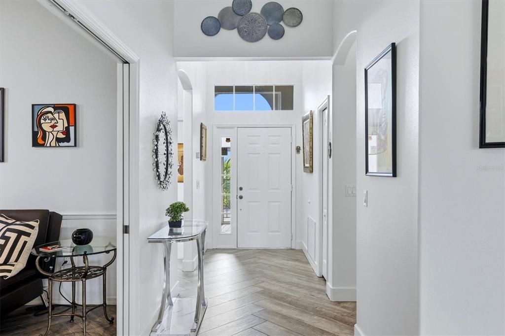 Active With Contract: $625,000 (2 beds, 2 baths, 1812 Square Feet)