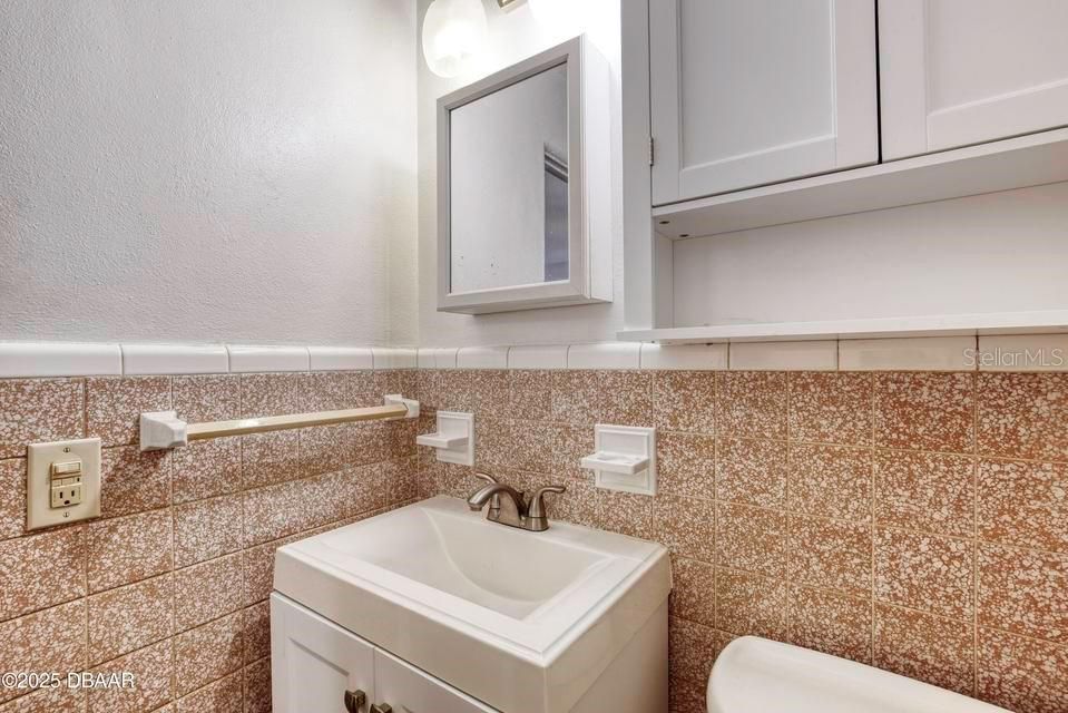 For Sale: $239,000 (0 beds, 0 baths, 1120 Square Feet)